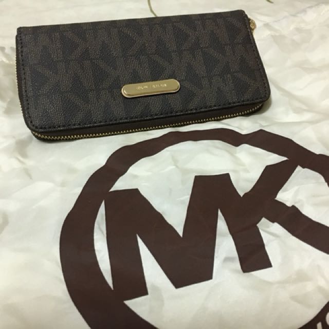 mk continental zip around wallet
