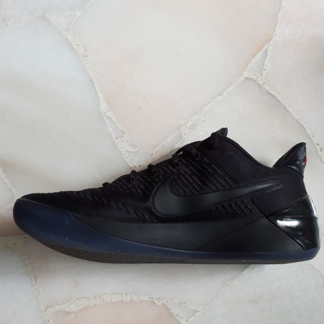 kobe triple black
