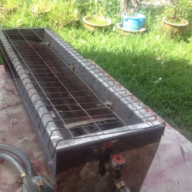 Pembakar Satay Gas Mencari Di Carou