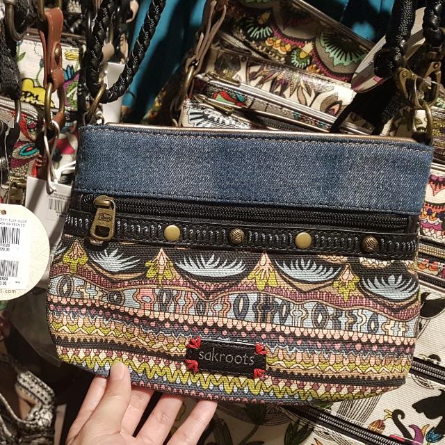 sakroots sling bag
