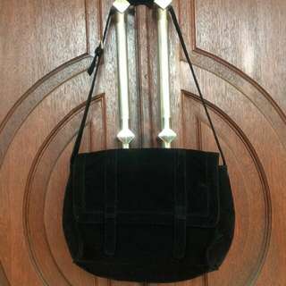 Bludru postman bag(freeong jabodetabek)