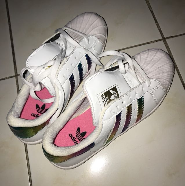 Adidas superstar hot sale rainbow tumblr