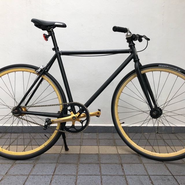  Airwalk  Fixie  Bicycles PMDs Bicycles on Carousell