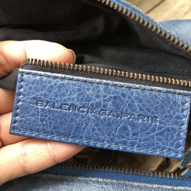 Balenciaga Polly, Women's Fashion, Bags & Wallets on Carousell