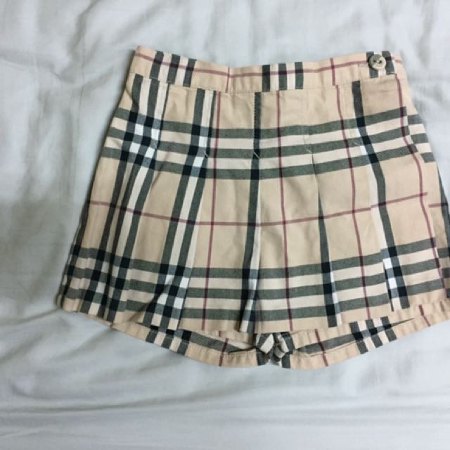 Classic Burberry print skirt/shorts 