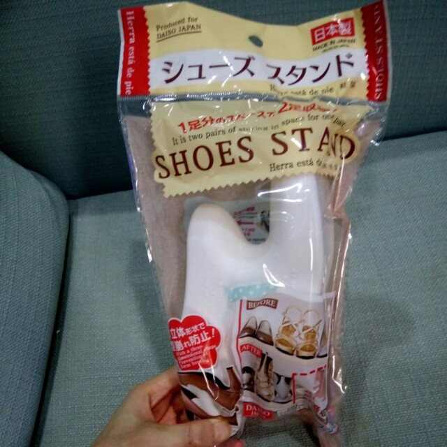 Daiso shoes stand, Women's Fashion, Footwear, Shoe inserts on Carousell