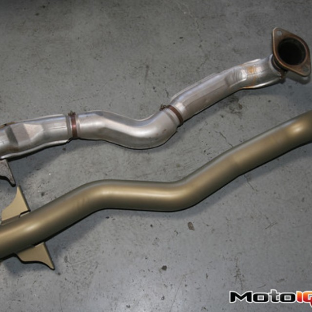 Evo 9 stock original downpipe, Car Accessories on Carousell