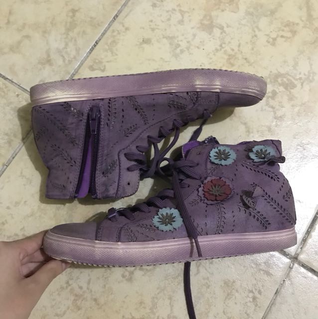 Sepatu sneakers tumblr hotsell