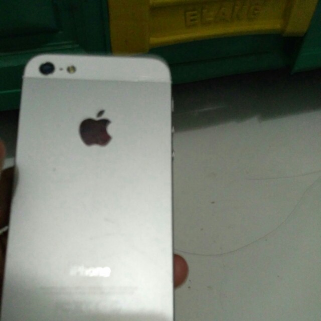 Iphone 5 White 64gb Telepon Seluler Tablet Aksesoris Tablet Handphone Di Carousell