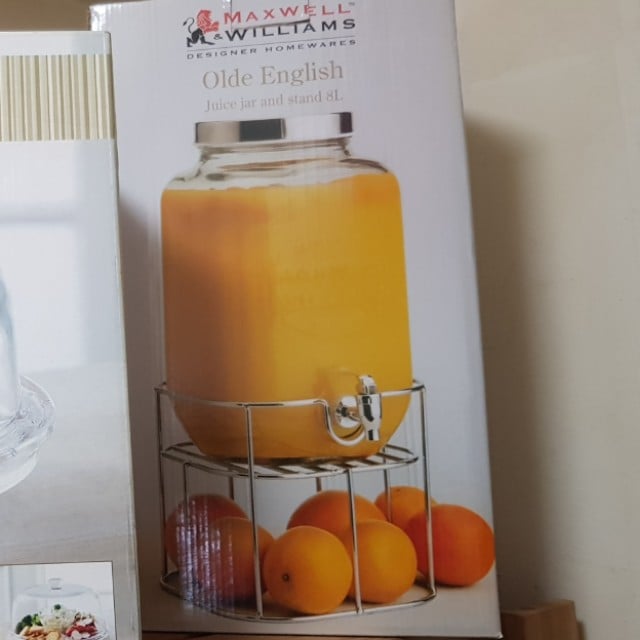 maxwell williams drink dispenser