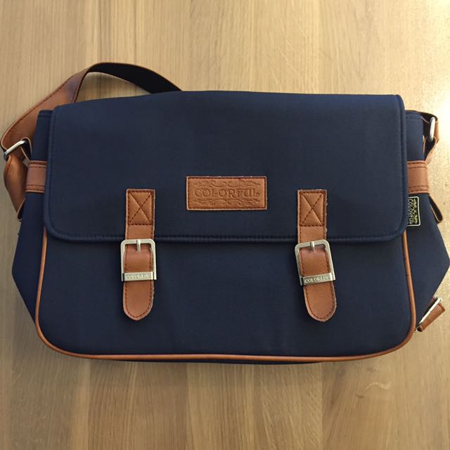 mens smart messenger bag