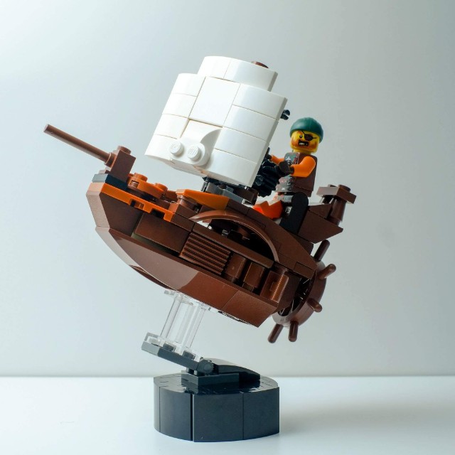 lego mini pirate ship