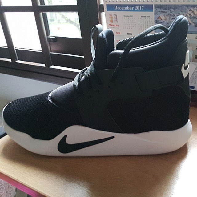 Nike Incursion Mid, Men's Fashion, Footwear, Sneakers on Carousell
