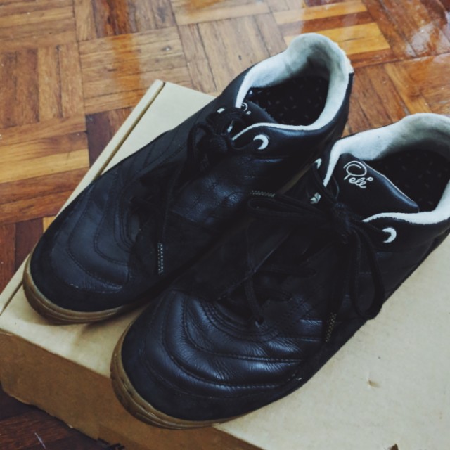 Pele futsal clearance shoes