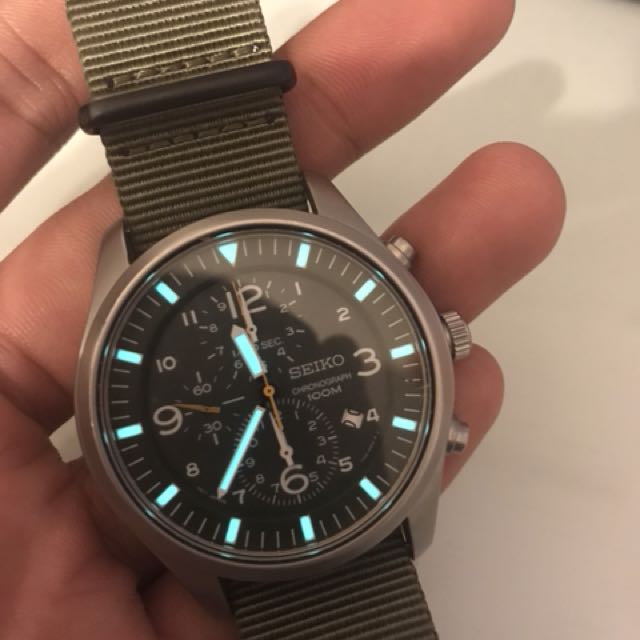 Seiko 7T92-0JS0, Men's Fashion, Watches & Accessories, Watches on Carousell