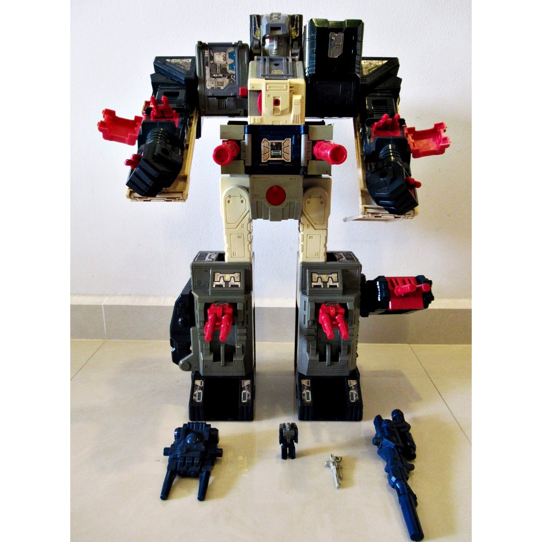 transformers g1 fortress maximus