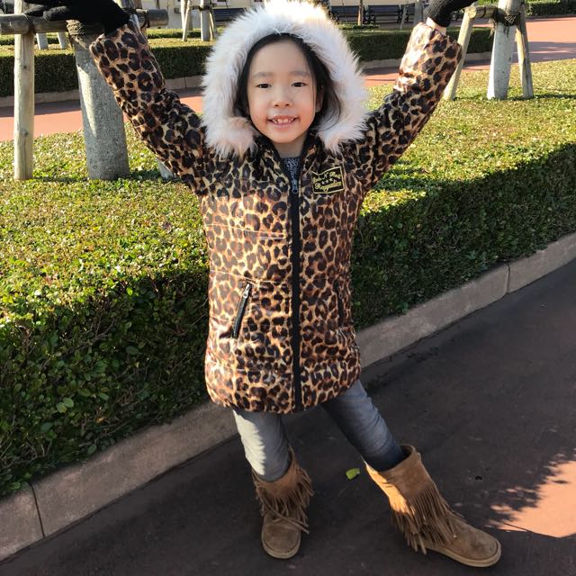 Winter jacket (Category: Babies & Kids Fashion) located in Singapore. Submitted by maggiesee (Listing ID 143107528, Image 2). Description: Very stylish & comfortable jacket... keeps her warm on her recent trip to Tokyo in Dec. looks new!!.
