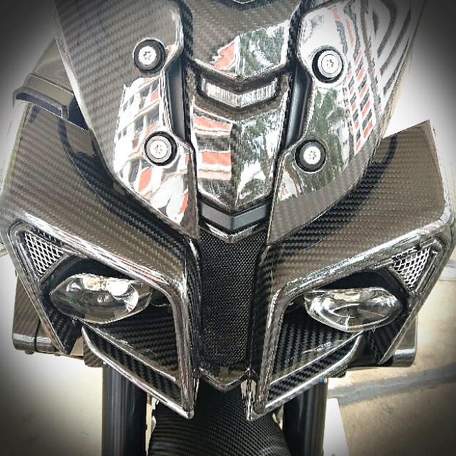 Yamaha Mt10 / Mt10 Carbon Fibre Headlight Cover, Motorcycles, Motorcycle Accessories on Carousell