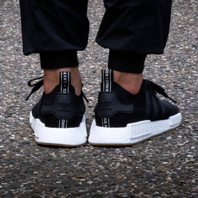 Nmd r1 cheap primeknit black gum