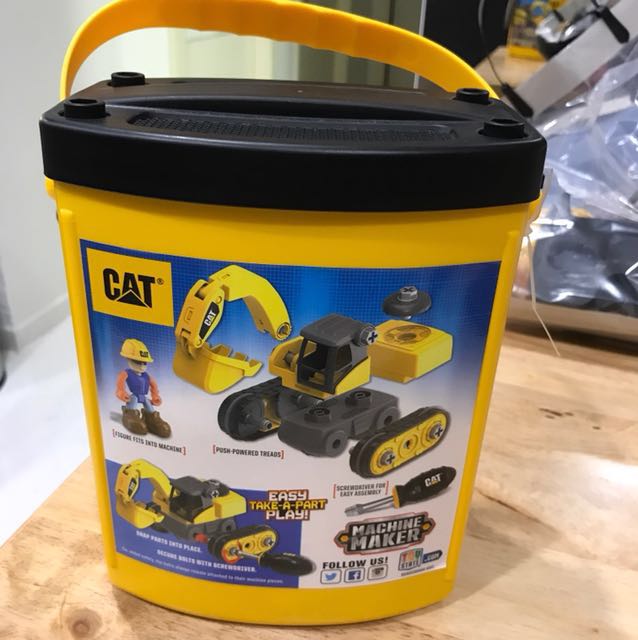 cat machine maker excavator