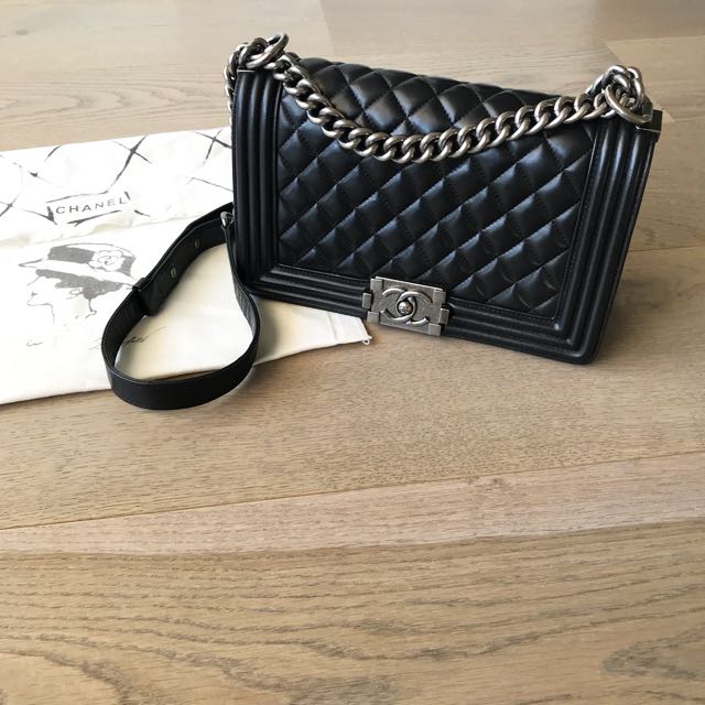 Chanel Le Boy Bag Women S Fashion Bags Wallets On Carou