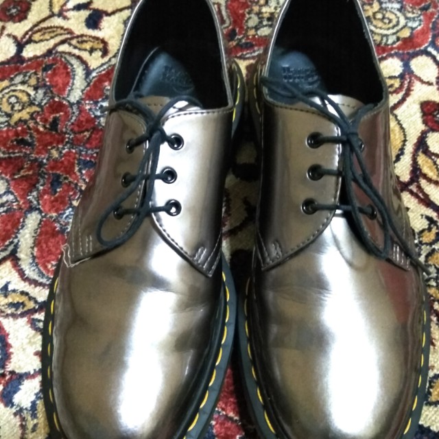 dr martens 10084