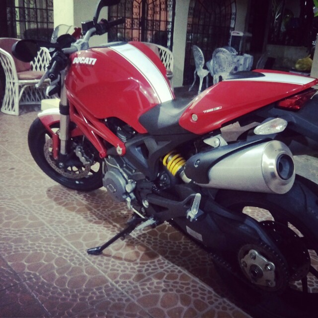 Ducati monster 2025 796 corse stripe