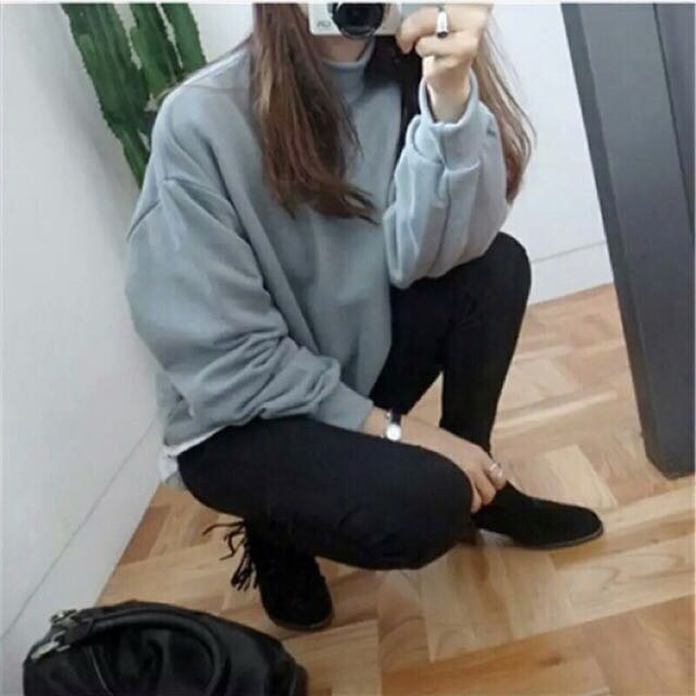 Plain Basic Sweater (Category: Longsleeves) located in Petaling Jaya. Submitted by beyondts (Listing ID 143447839, Image 1). Description: Only available in GREY.