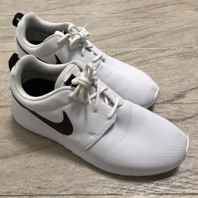 cheapest place to buy nike trainers
