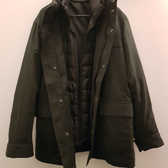Winter Jacket (Category: Hoodies) located in Singapore. Submitted by wagru (Listing ID 143444203, Image 3). Description: Uniqlo jacket with detachable inner warm jacket. You can choose your level of warmness by detaching or attaching the inner jacket. Uniqlo size M. Bought but never had a chance to wear in any cold country. new one in at Uniqlo going for $150+.