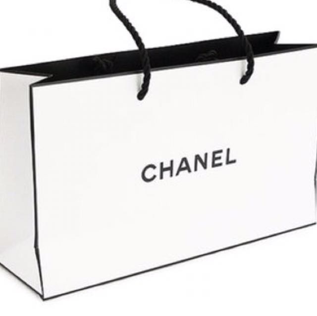 chanel gift bag