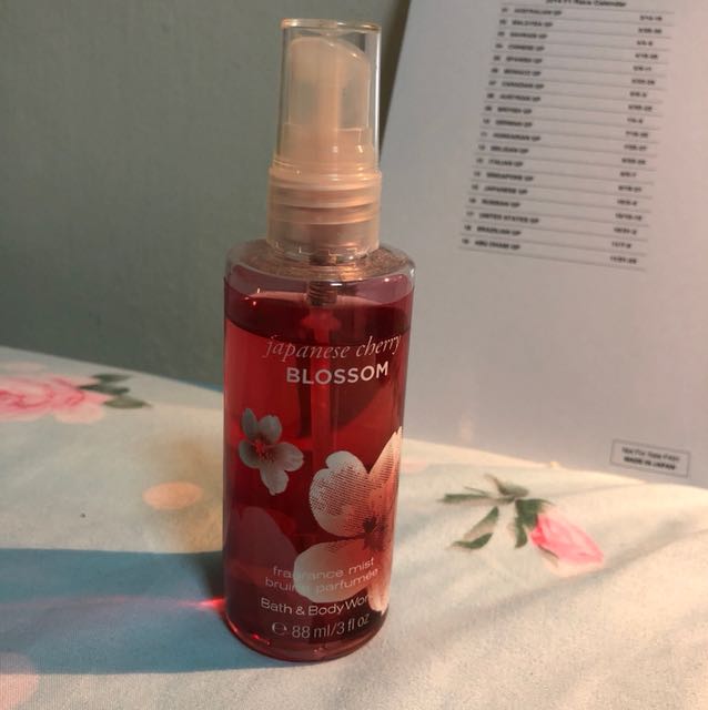 Bath Body Works Japanese Cherry Blossom Fragrance Mist