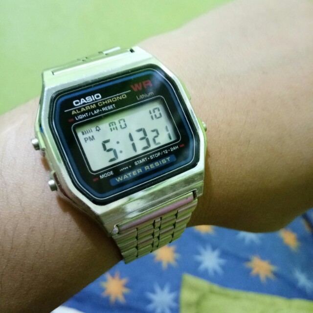 casio retro silver watch