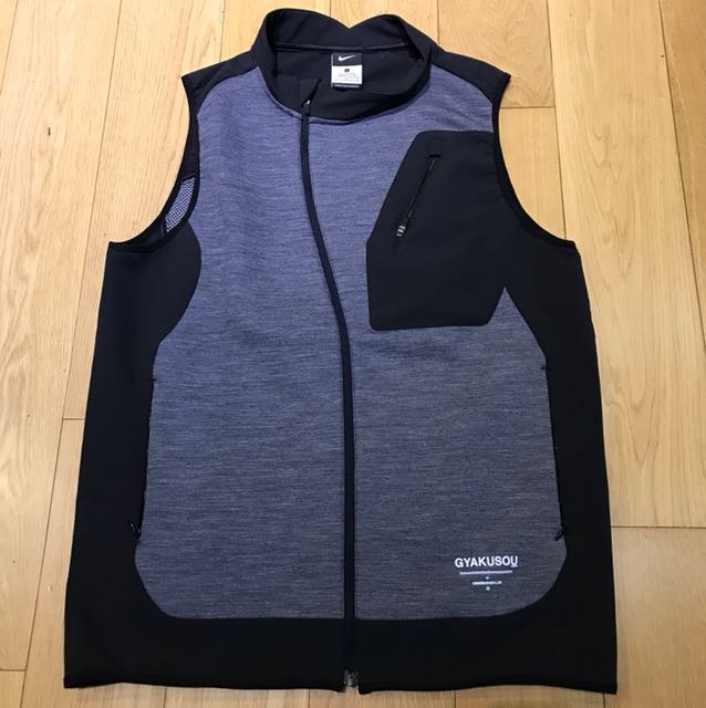 gyakusou vest