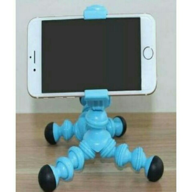 Mobile cellphone Holder (Category: Mounts & Holders) located in Taguig. Submitted by affordshopz (Listing ID 143585239, Image 1). Description: YES COD is available on my shop! VISIT MY ACCOUNT for more AFFORDABLE items! 😊 Dito presyong DV!! 😂 I'm available for shipping this is brand new! RESELLER ARE WELCOME!! #flymetoSG.