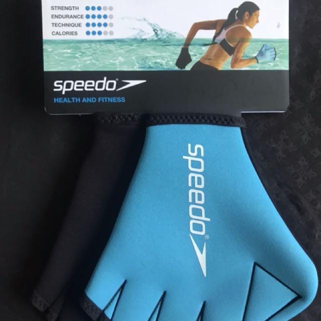 Speedo bed Hand Gloves, Sports Equipment, Sports & Games, Water