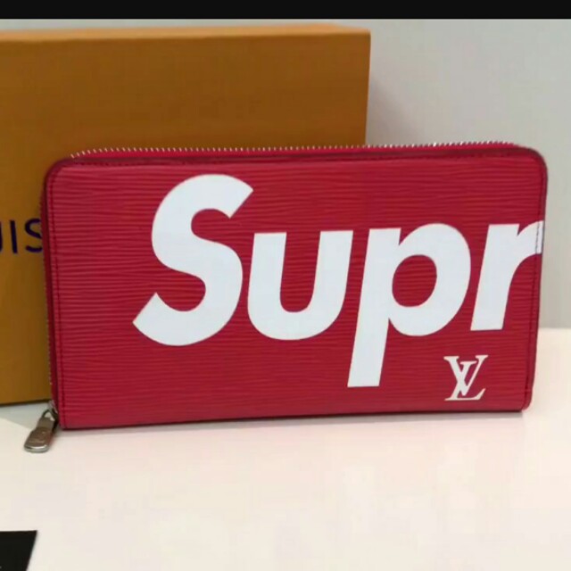 Supreme X LV Wallet 1:1, Men's Fashion, Watches & Accessories, Wallets &  Card Holders on Carousell