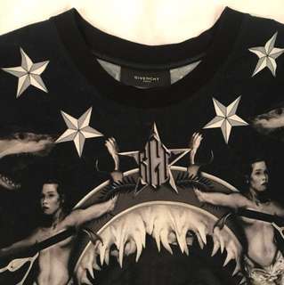 Givenchy Oversized Shark T-shirt (size L)