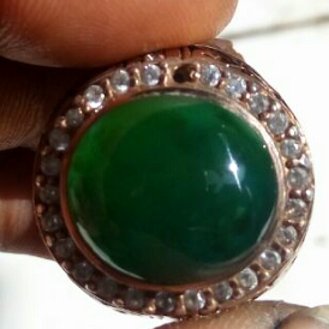 Batu bacan Doko hijau botol, Fesyen Pria, Aksesoris di Carousell