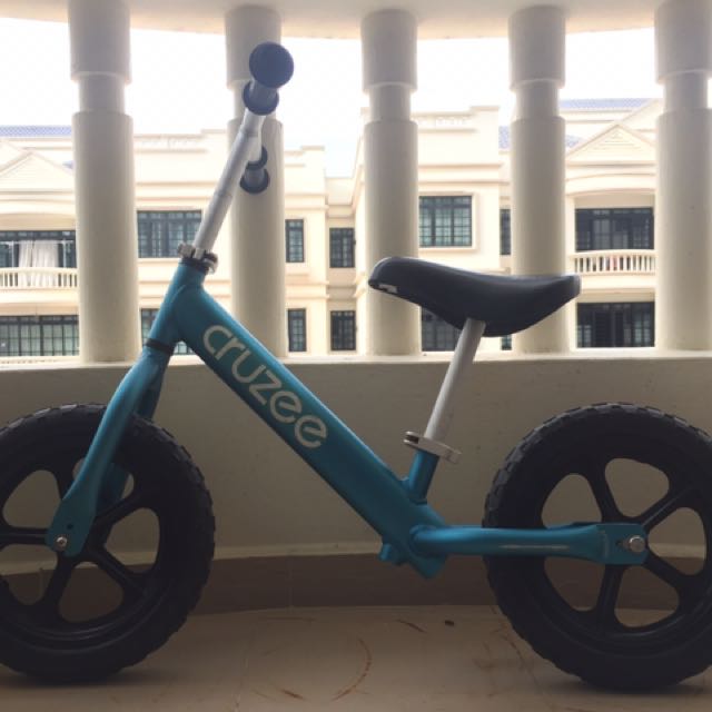 cruzee balance bike used