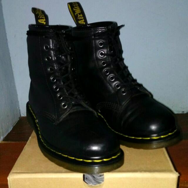 docmart black