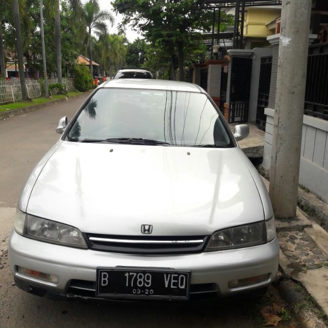 honda cielo putih