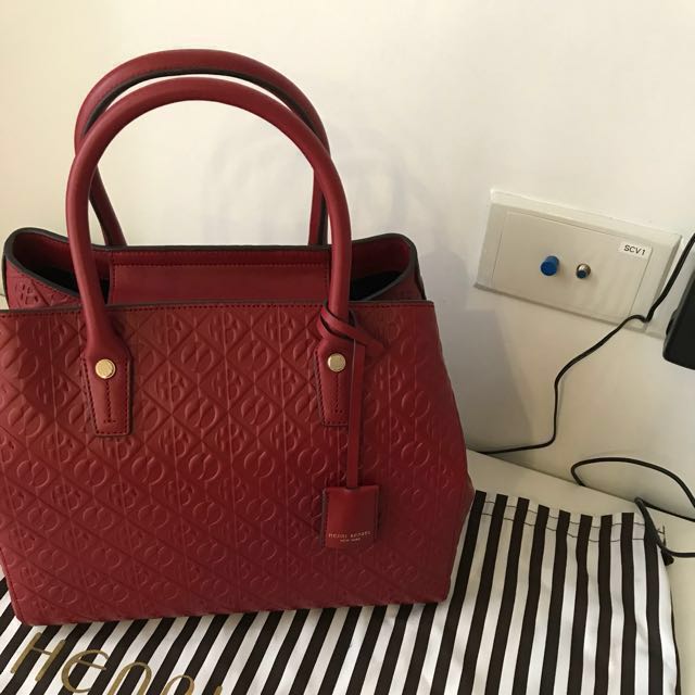 LIMITED TIME ONLY 225 Henri Bendel Empire Tote Luxury Bags