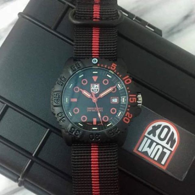 Luminox sales colormark 3050