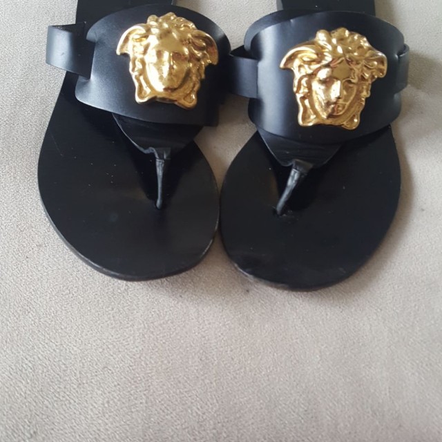 versace female slippers