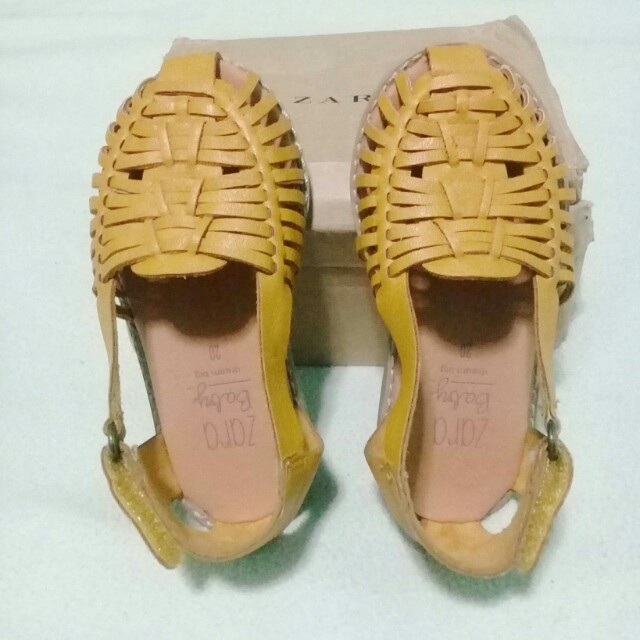 zara mustard shoes