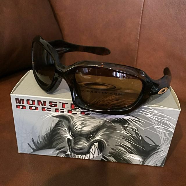Authentic Oakley Monster Dog Sunglasses | Brown Tortoise Bronze Lens,  Sports Equipment, Sports & Games, Water Sports on Carousell