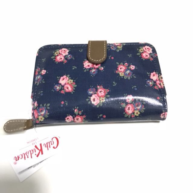 folded zip wallet cath kidston