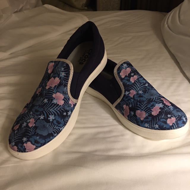 Crocs ladies dual comfort shoes, Men's 