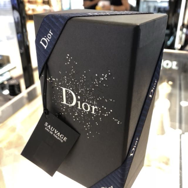 DIOR SAUVAGE 100ml SPECIAL CHRISTMAS PACKAGE